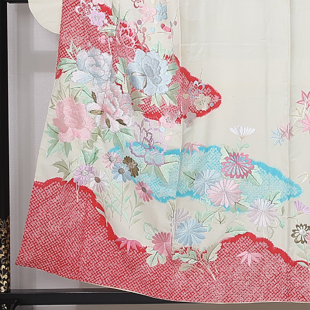 アンティーク 振袖 身丈155cm 裄丈64cm Cランク 正絹 袷 広衿 M 絞り 刺繍 雲取り 牡丹 古典的 落ち着き クリーム系 1213-F0452