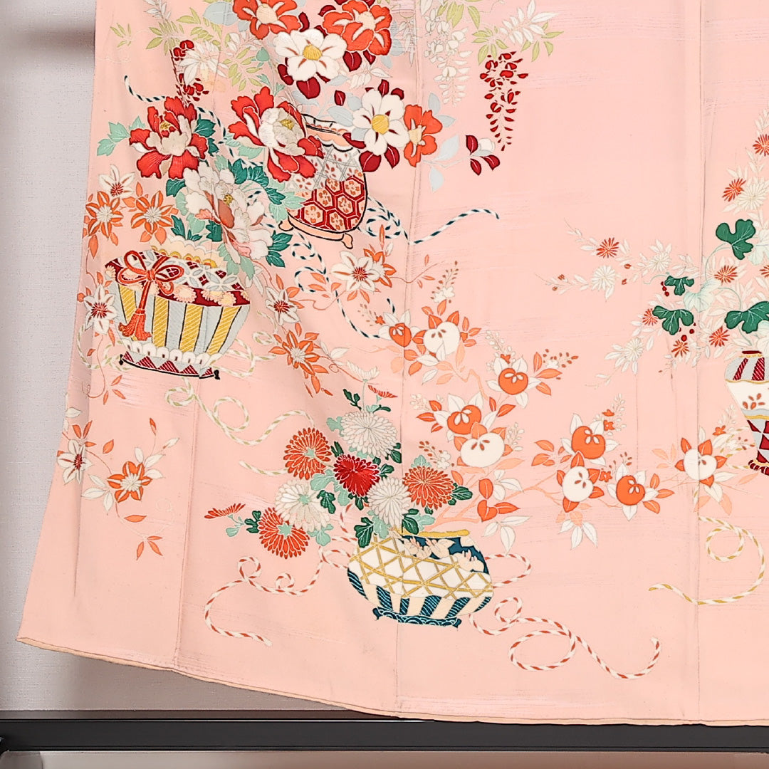 アンティーク 訪問着 袷 身丈154cm 裄丈62cm Cランク 正絹 バチ衿 Sサイズ 刺繍 花瓶 独創的 華やか ピンク系 1212-13523