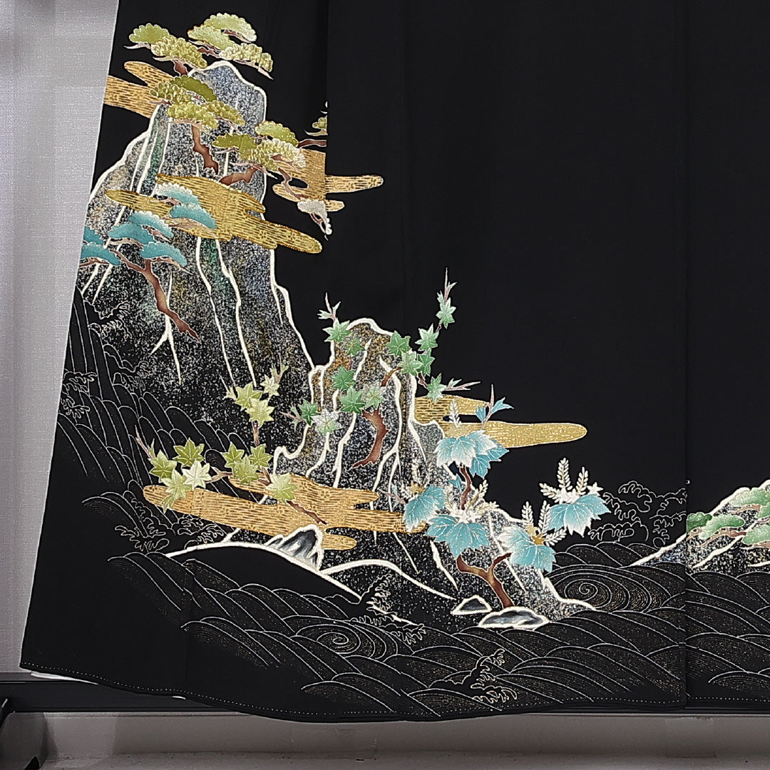 黒留袖 五つ紋 鶴の丸 身丈155cm 裄丈63.5cm Sランク 正絹 袷 比翼 広衿 M 金駒刺繍 エ霞 桐 松 京友禅 フォーマル 黒系 1211-F0338