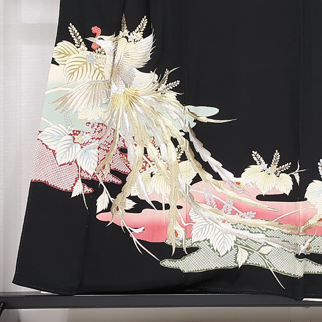 黒留袖 五つ紋 五三桐 身丈154cm 裄丈64cm Bランク 正絹 袷 比翼 広衿 S 刺繍 鳳凰 桐 フォーマル 古典的 格調高い 黒系 1211-F0530