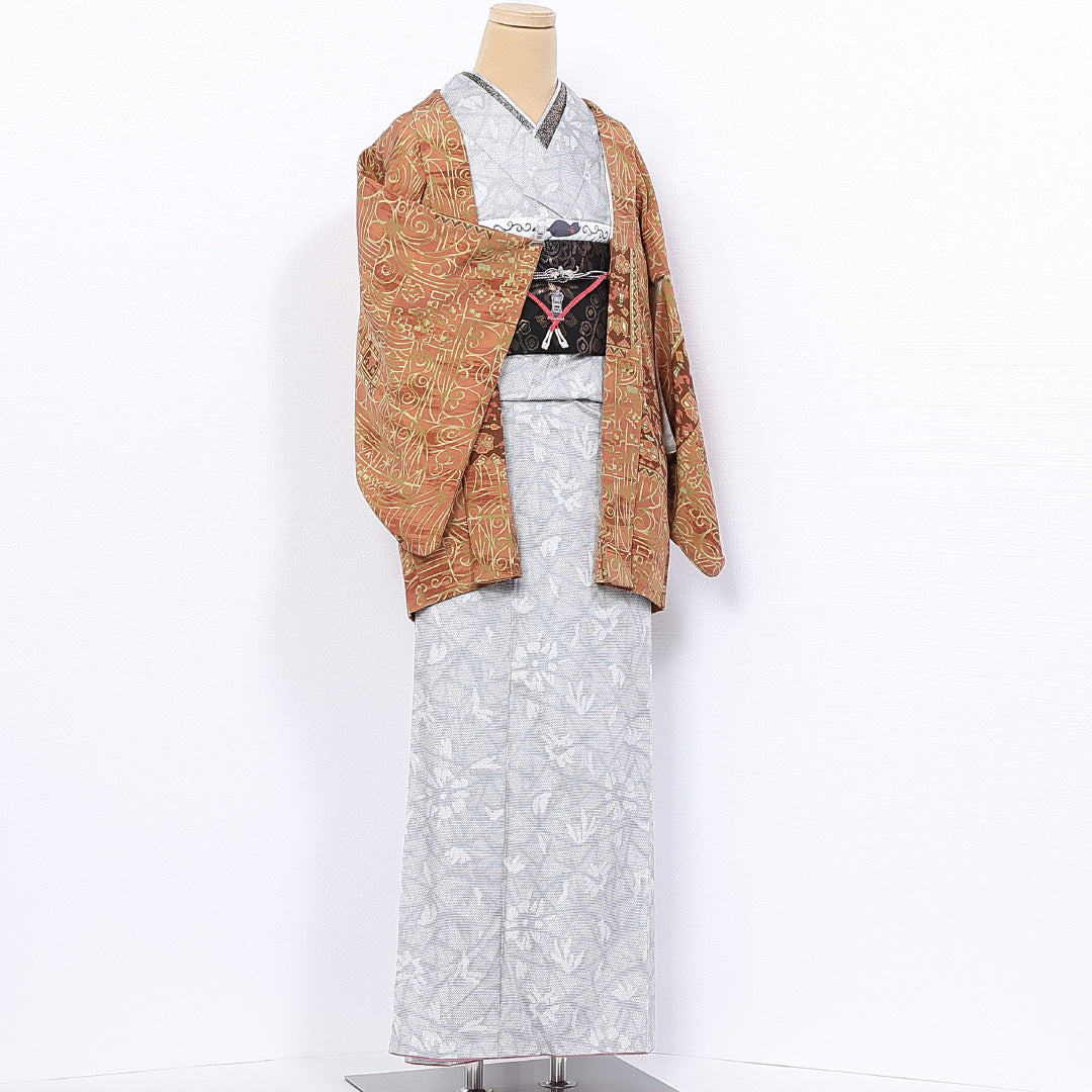 羽織 袷 身丈77cm 裄丈62cm 正絹 Sランク カジュアル Sサイズ 紐あり 幾何学柄 朱系 RP 1232-10300