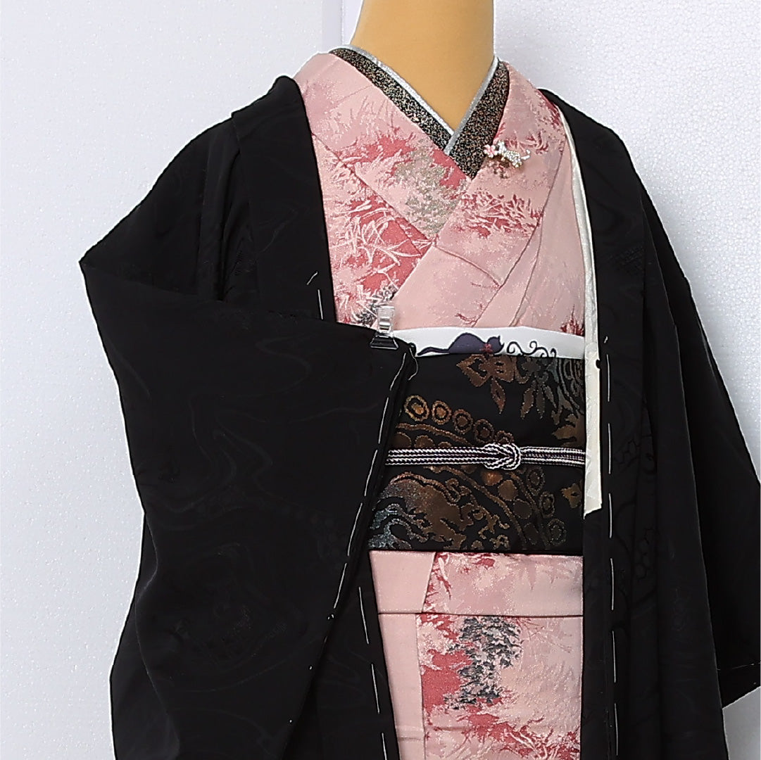 黒羽織 袷 身丈81cm 裄丈62cm 正絹 Sランク 一つ紋 (蔦) セミフォーマル Sサイズ 吉祥文様 黒系 RP 1233-12942