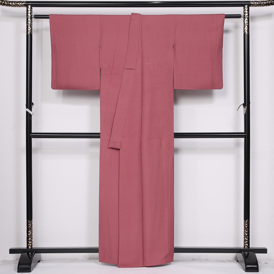 色無地 身丈159cm 裄丈62cm M 正絹 Sランク 袷 一つ紋 揚羽蝶 バチ衿 1214-10653