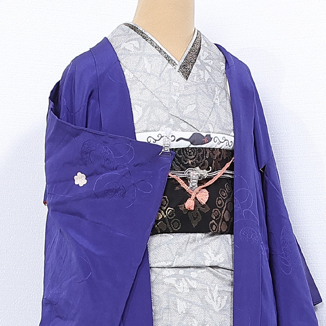 アンティーク 羽織 (錦紗) 袷 身丈96cm 裄丈60cm 正絹 Bランク 三つ紋 (片喰) 紋意匠 (創作柄) Sサイズ 紐あり 青系 RP 1232-10299