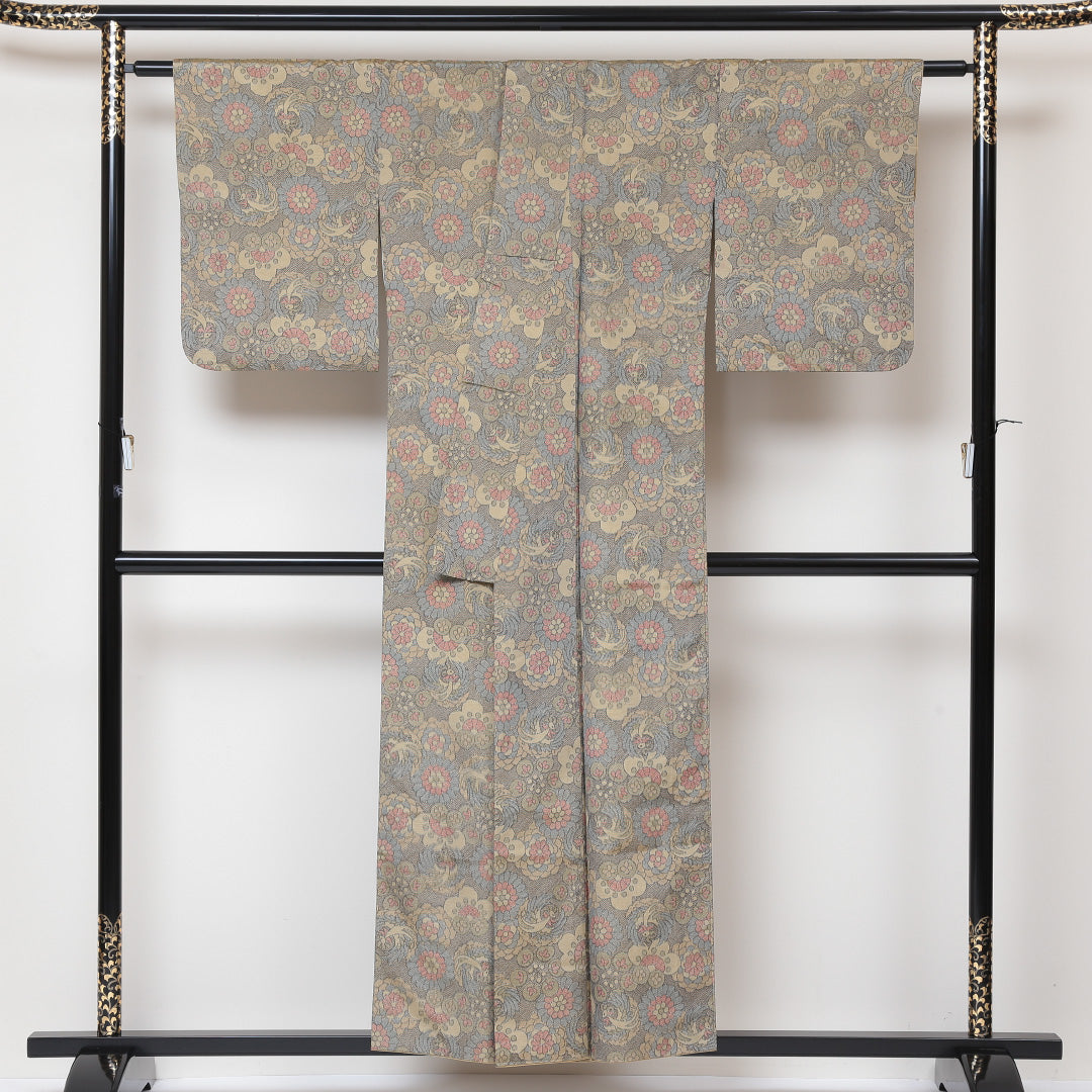 大島紬 袷 身丈153cm 裄64.5cm 正絹 クリーム系 Aランク 花柄 鳥 1216-00516-3215