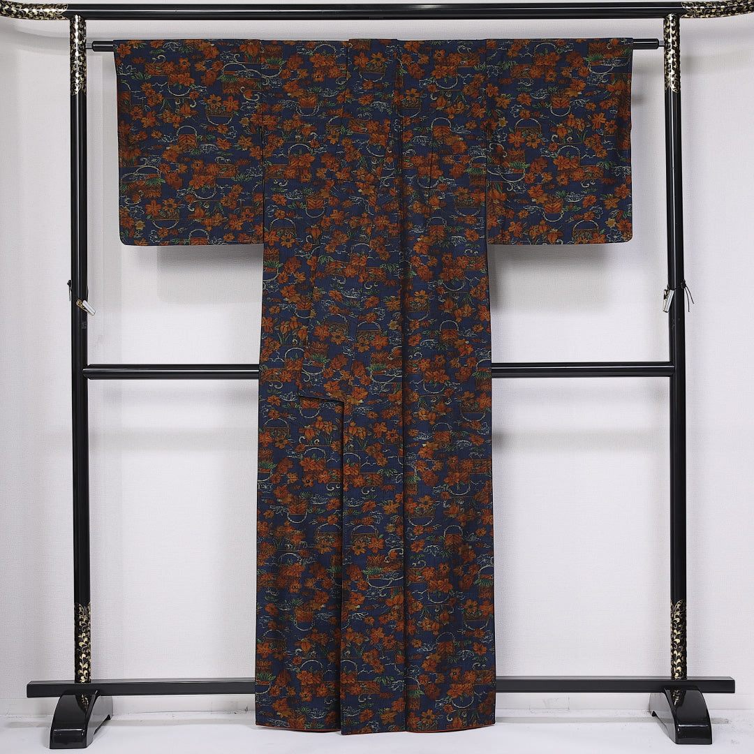 紬 袷 身丈161cm 裄丈64cm 正絹 Sランク カジュアル 広衿 Lサイズ 唐草 植物柄 紺系 RP 1223-10910