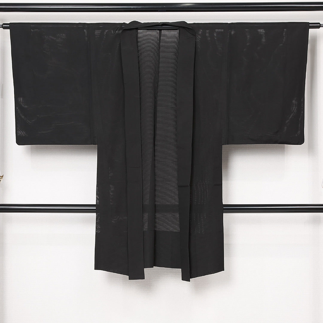夏物 羽織 男性用 絽 身丈105cm 裄丈35cm 正絹 Sランク カジュアル XSサイズ 無地 シック 落ち着き 黒系 RP 1235-13064