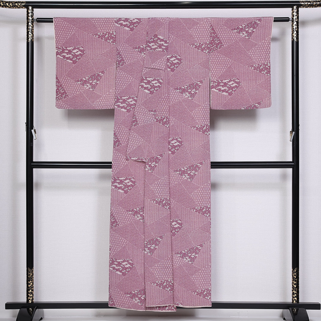 小紋 袷 身丈151cm 裄丈62cm 正絹 Aランク インフォーマル 広衿 Sサイズ 創作柄 紫系 RP 1221-10165
