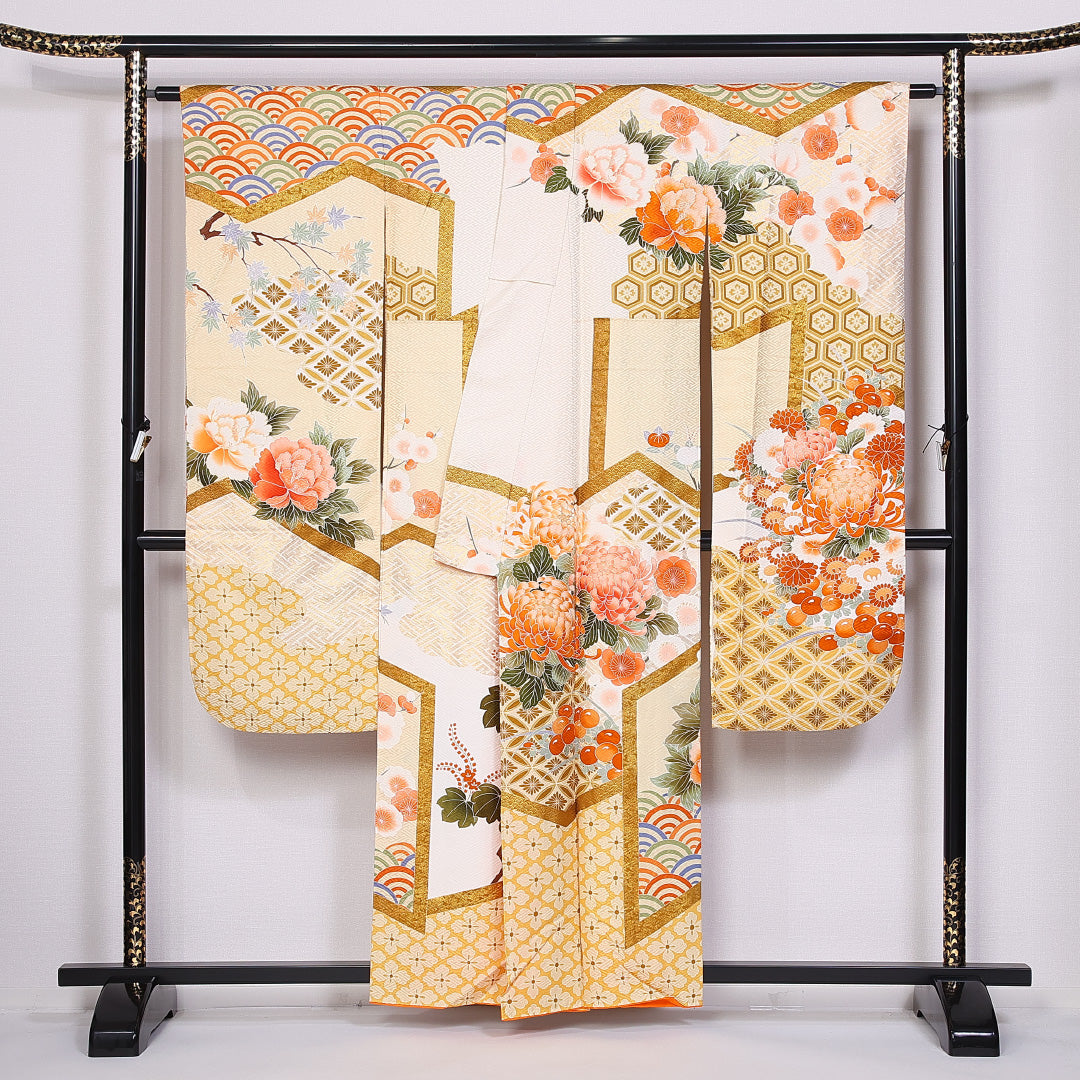 振袖 身丈157cm 裄丈65cm 袷 正絹 Sランク 広衿 紅葉 金糸 青海波 亀甲 牡丹 1213-F0364