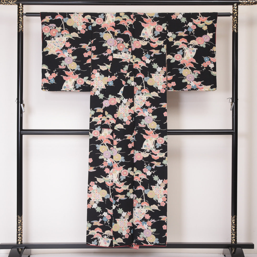 小紋 袷 身丈152cm 裄丈62cm 正絹 Aランク インフォーマル 広衿 Sサイズ 花鳥文 黒系 RP 1221-02142
