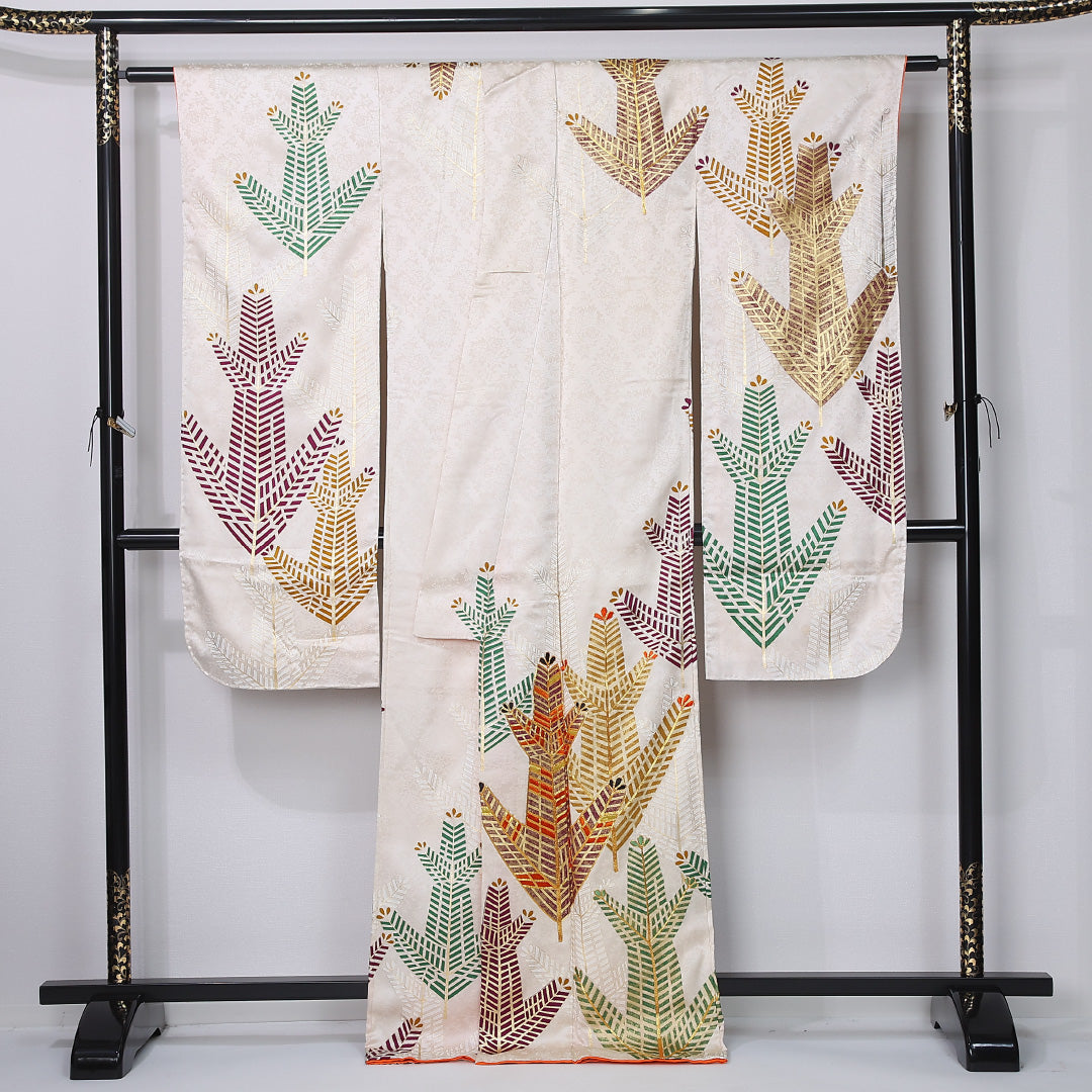 振袖 身丈169cm 裄丈66cm Aランク 袷 正絹 M 広衿 金駒刺繍 吉祥文様 松 植物柄 クリーム系 1213-F0449