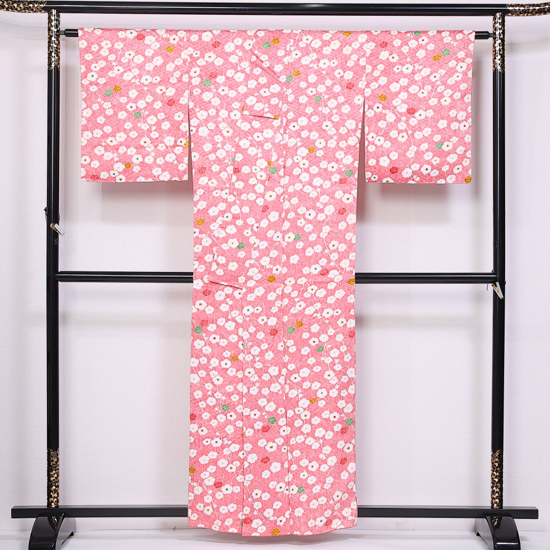 小紋 袷 身丈157cm 裄丈66cm 正絹 Sランク 紋意匠 (菱形) インフォーマル 広衿 Mサイズ 絞り 梅 ピンク系 RP 1221-10984