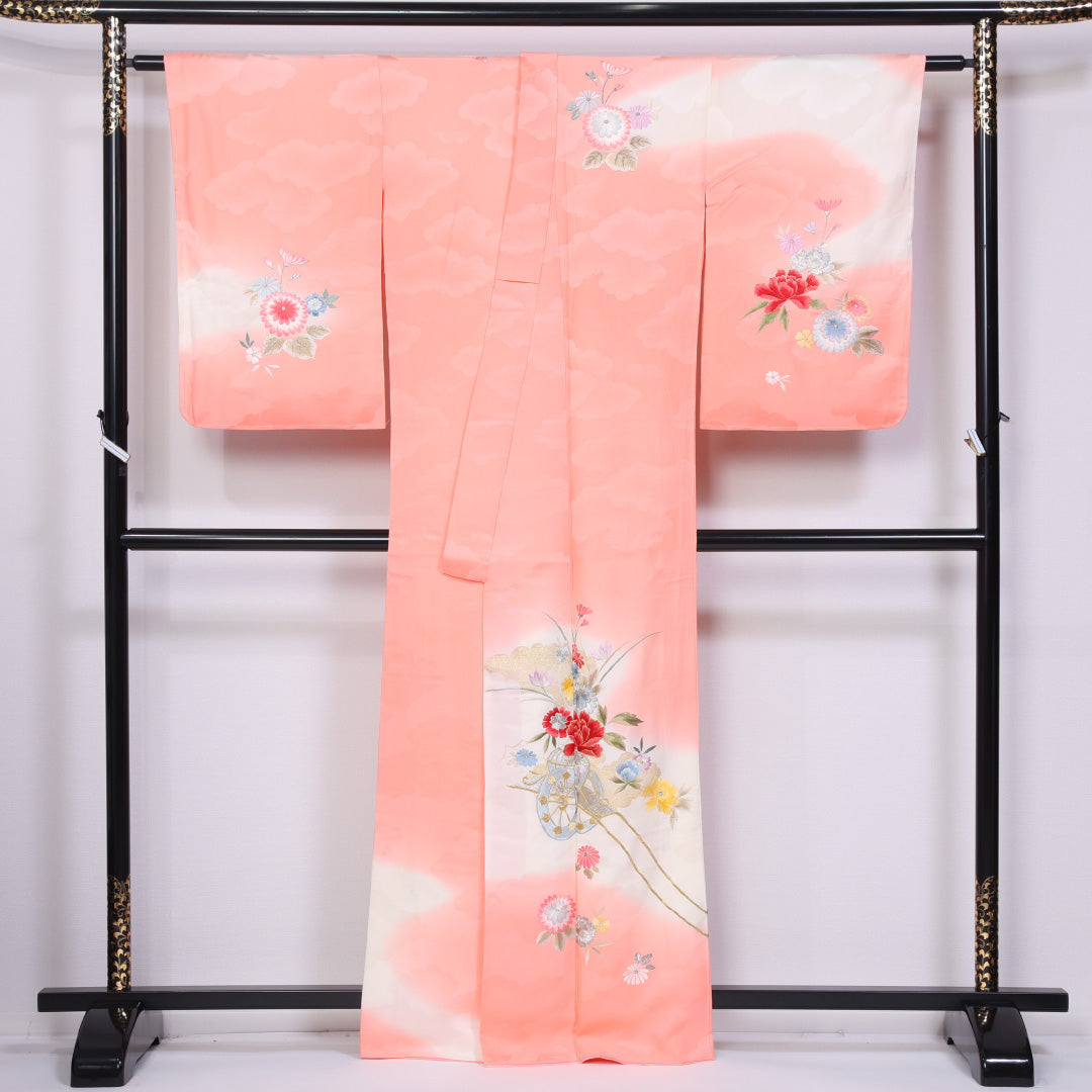 訪問着 袷 身丈161cm 裄丈67cm 正絹 Sランク 一つ紋 (中陰蔦) セミフォーマル バチ衿 Lサイズ 漆糸 刺繍 花車 ピンク系 M4 1217-11535