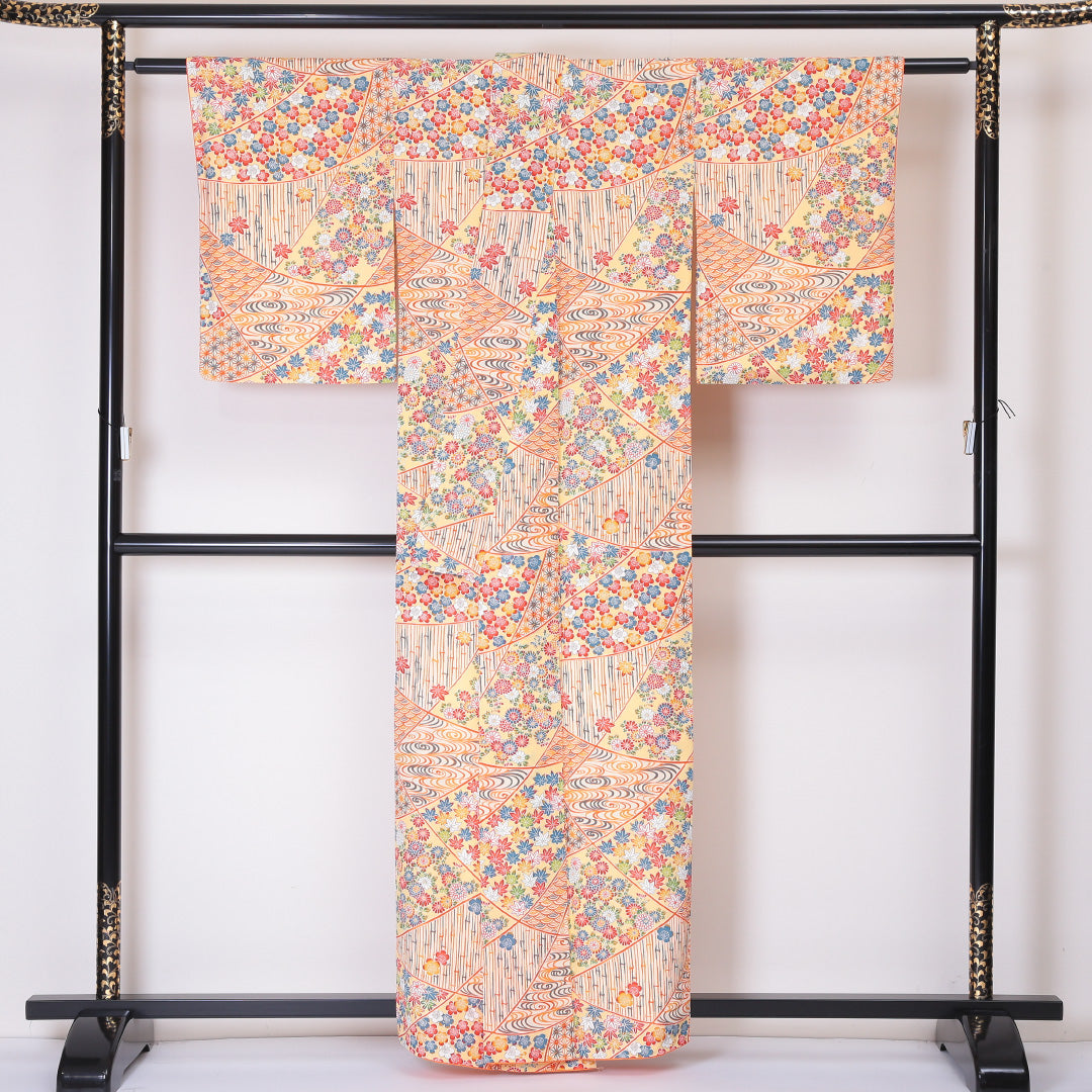 小紋 袷 身丈157cm 裄丈62cm 正絹 Sランク インフォーマル 広衿 Mサイズ 吉祥文様 朱系 RP 1221-01994