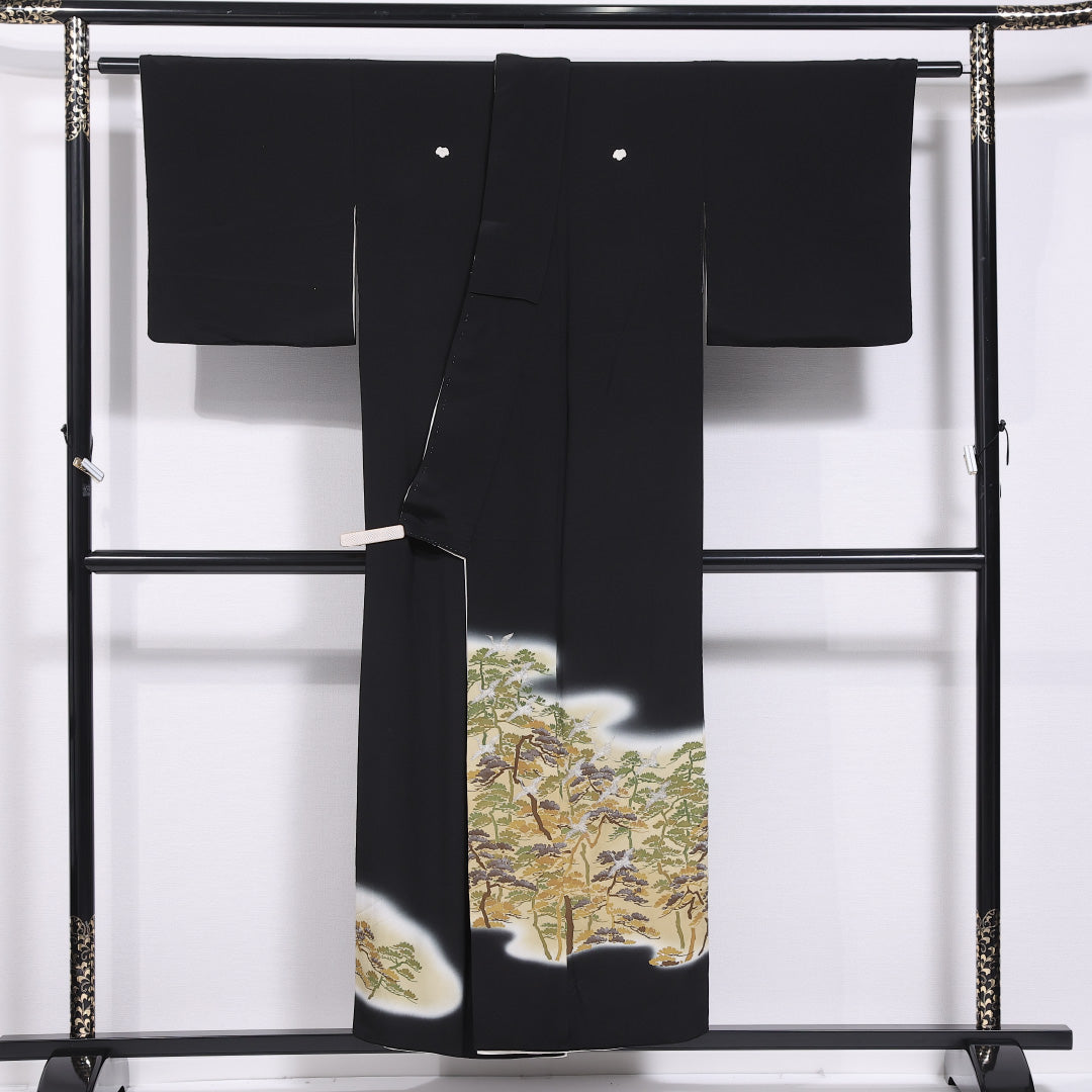 黒留袖 身丈151cm 裄丈62.5cm 袷 五つ紋 蔦 正絹 Sランク 広衿 鶴 松 刺繍 比翼仕立て 1211-F0420