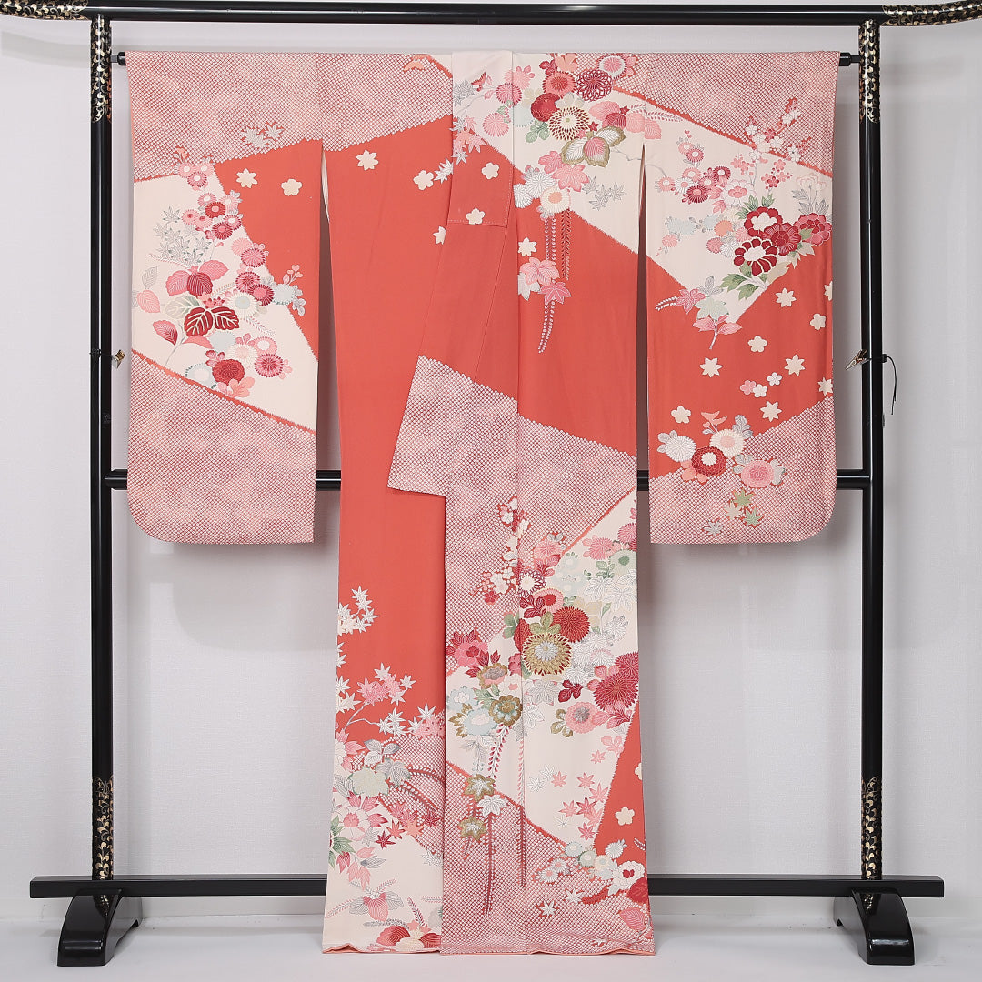 振袖 身丈166cm 裄丈67.5cm Cランク 正絹 袷 広衿 XL 菊 金銀糸 フォーマル 古典的 優しい ピンク系 1213-F0499