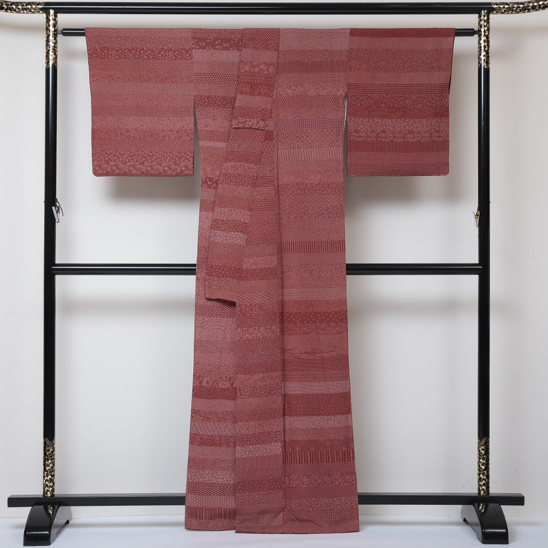 江戸小紋 袷 身丈162cm 裄66cm 赤系 寄せ柄 作家物 正絹 Sランク 落款 1215-01497-2412