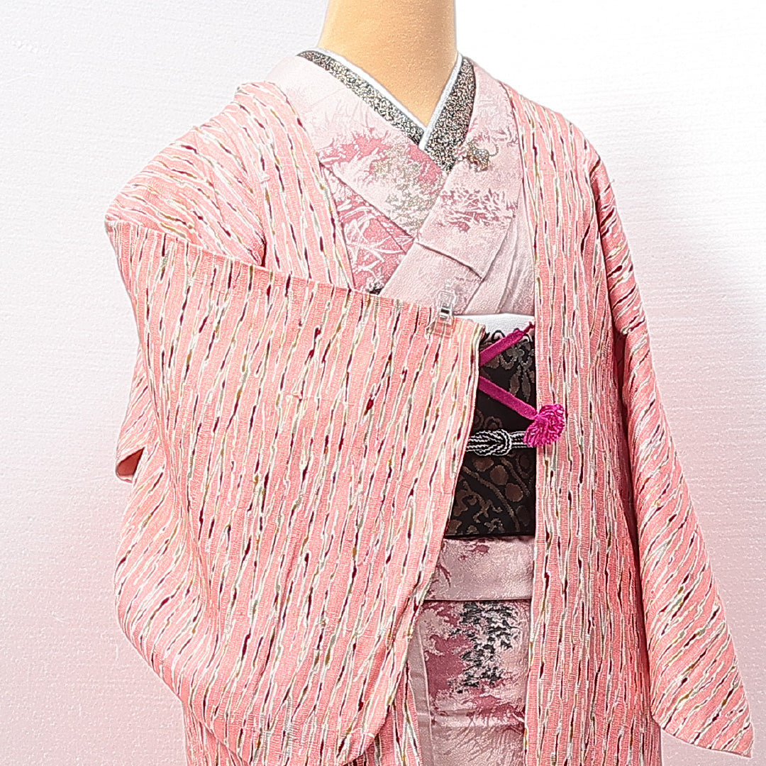 羽織 袷 身丈92cm 裄丈63cm 正絹 Sランク カジュアル Sサイズ 紐あり 創作柄 ピンク系 RP 1232-14639