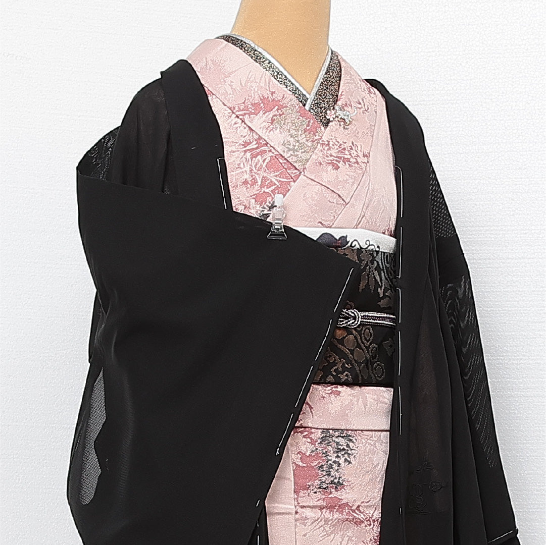 未使用品 夏物 黒羽織 絽 身丈80cm 裄丈65cm 正絹 Nランク インフォーマル Mサイズ もじり織 しつけ糸 芝草 笹 黒系 M4 1233-13687