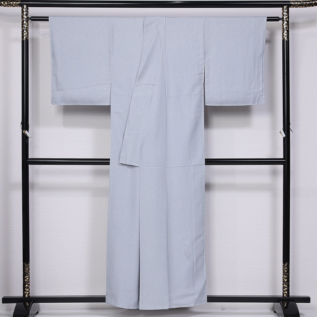 色無地 袷 身丈154cm 裄丈61cm 正絹 Bランク 一つ紋 紋意匠 (花柄) セミフォーマル 広衿 Sサイズ 加賀友禅 藤村加泉 作家物 落款 無地 グレー系 RP 1219-11221