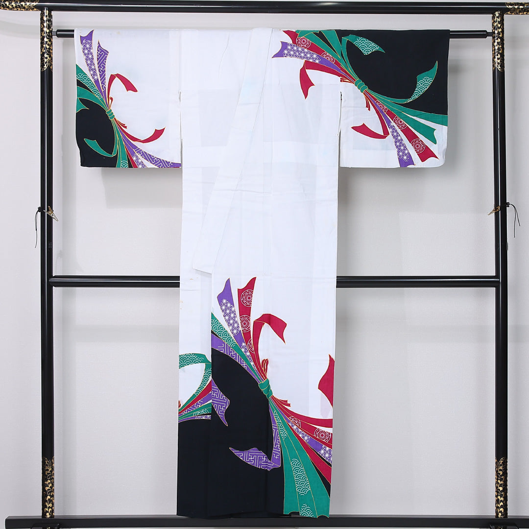 浴衣 身丈151cm 裄丈63cm Cランク S 木綿 洗える着物 単衣 バチ衿 居敷当て 源氏車 熨斗 カジュアル 白系 1218-12369