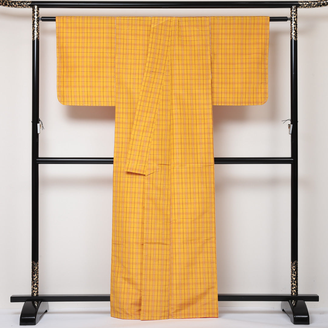 洗える着物 紬 袷 身丈162cm 裄丈62cm ポリエステル Sランク カジュアル 広衿 Lサイズ しつけ糸 格子 黄系 RP 1223-03080