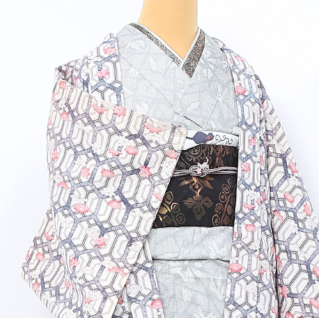 羽織 袷 身丈84cm 裄丈61cm 正絹 Cランク カジュアル Sサイズ 亀甲 菊 植物柄 白系 HP 1232-12108