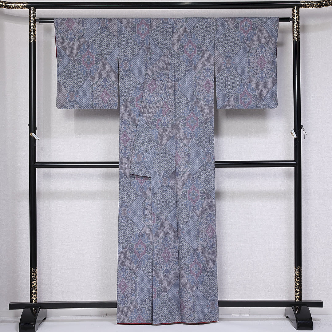 大島紬 袷 身丈161cm 裄丈64cm 正絹 Cランク インフォーマル 広衿 Lサイズ 経緯絣 花菱 吉祥文様 グレー系 LP 1223-10904