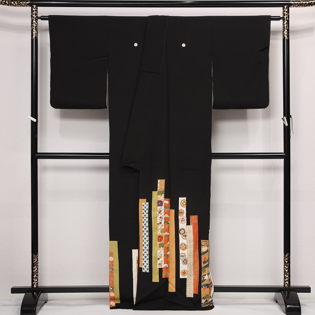黒留袖 五つ紋 三つ竜胆橘 身丈166cm 裄丈65.5cm Sランク 正絹 袷 広衿 XL 刺繍 金駒刺繍 吉祥文様 短冊 フォーマル 古典的 華やか 黒系 1211-F0565