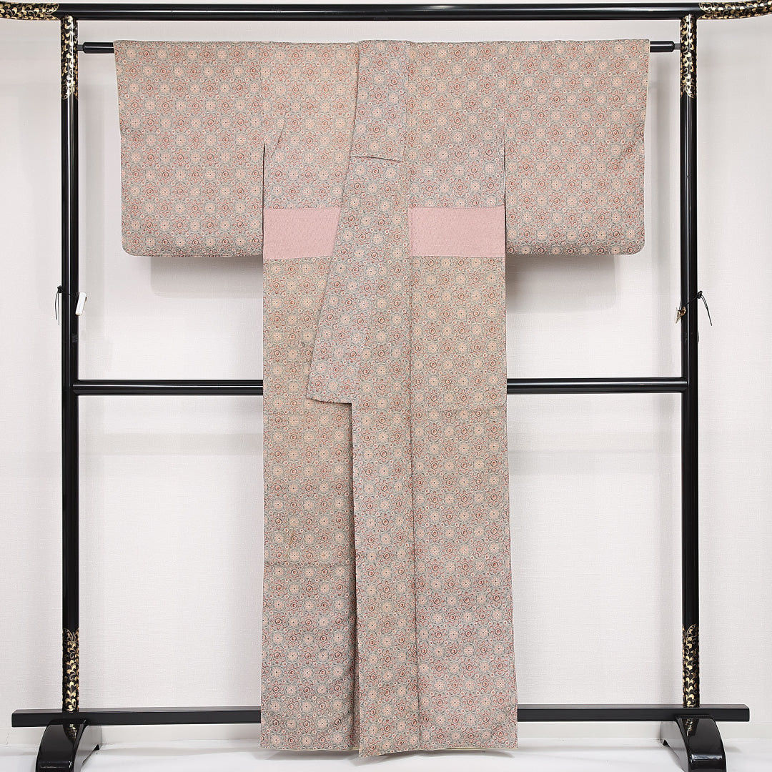 お召 袷 身丈159cm 裄丈63cm 正絹 Aランク インフォーマル 広衿 Mサイズ 唐華 ベージュ系 RP 1222-13191