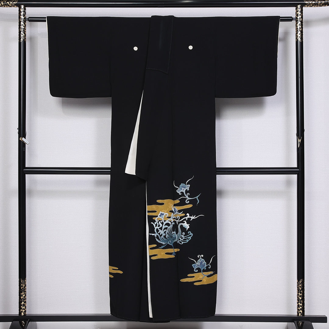 黒留袖 五つ紋 剣片喰 身丈150cm 裄丈61.5cm Aランク 正絹 袷 比翼 広衿 S 蘇州刺繍 鳳凰 エ霞 フォーマル 黒系 1211-F0303