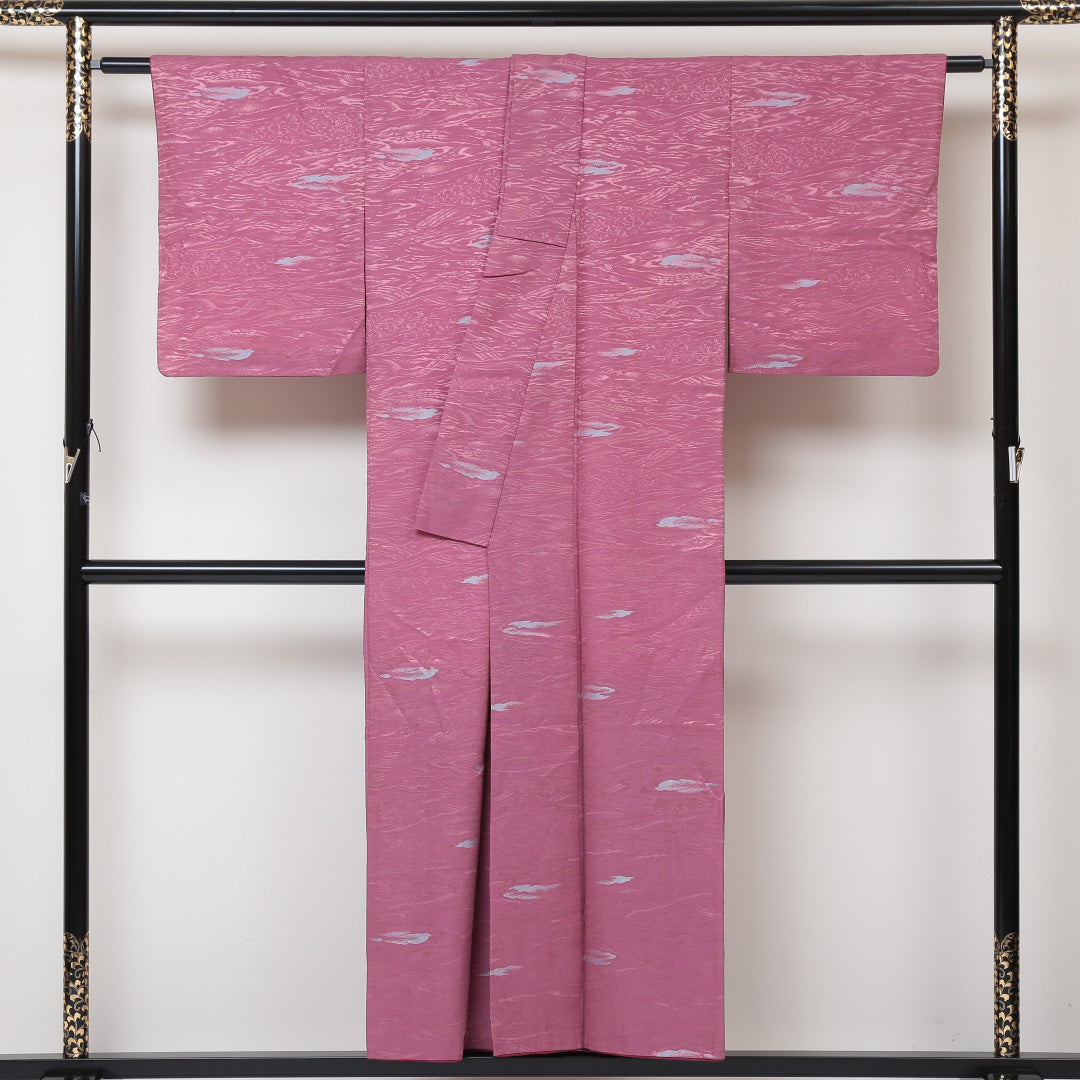 お召 袷 身丈149cm 裄丈62cm 正絹 Aランク インフォーマル 広衿 XSサイズ 幾何学柄 ピンク系 RP 1222-03031