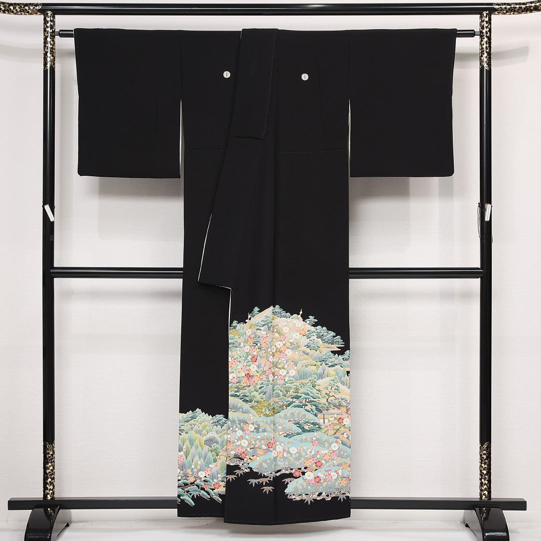 黒留袖 五つ紋 向かい蝶 身丈152cm 裄丈65cm Sランク 正絹 袷 比翼 広衿 S 落款 証紙 加賀友禅 茶屋辻 フォーマル 幻想的 重厚感 黒系 1211-F0561