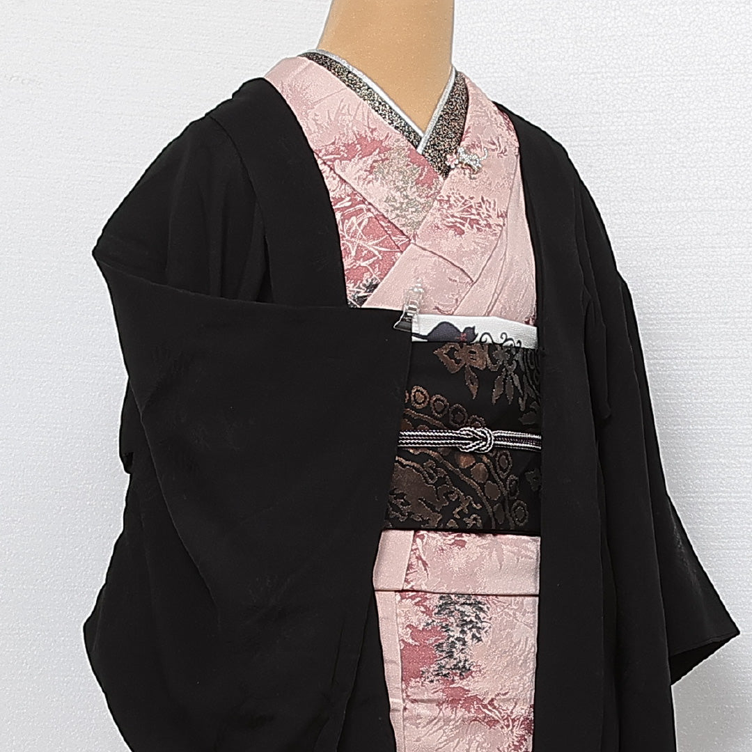 アンティーク 黒羽織 袷 身丈71cm 裄丈64cm 正絹 Cランク 一つ紋 (五三桐) Mサイズ 亀甲 植物柄 黒系 RP 1233-13842