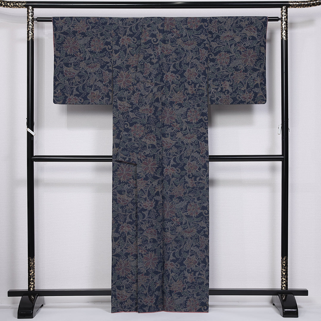 紬 袷 身丈162cm 裄丈64cm 正絹 Dランク カジュアル 広衿 Lサイズ 唐華 紺系 LP 1223-11302