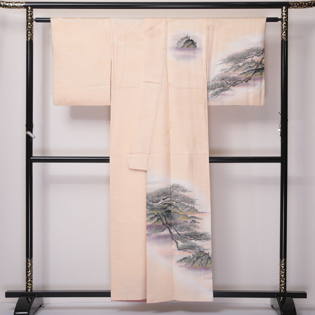 訪問着 袷 身丈155~159cm 裄63cm 正絹 ぼかし 水墨画風 松景色 山水 雄黄色 作家物 スコッチガード クリーム系 画 Bランク 1212-00620