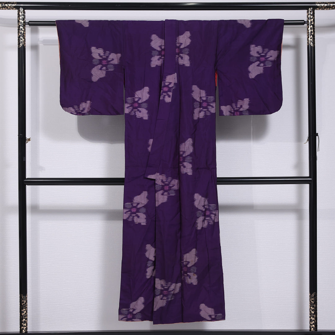 アンティーク 銘仙の着物 袷 身丈146cm 裄丈62cm 正絹 Bランク バチ衿 XSサイズ 花柄 紫系 M4 1223-11854