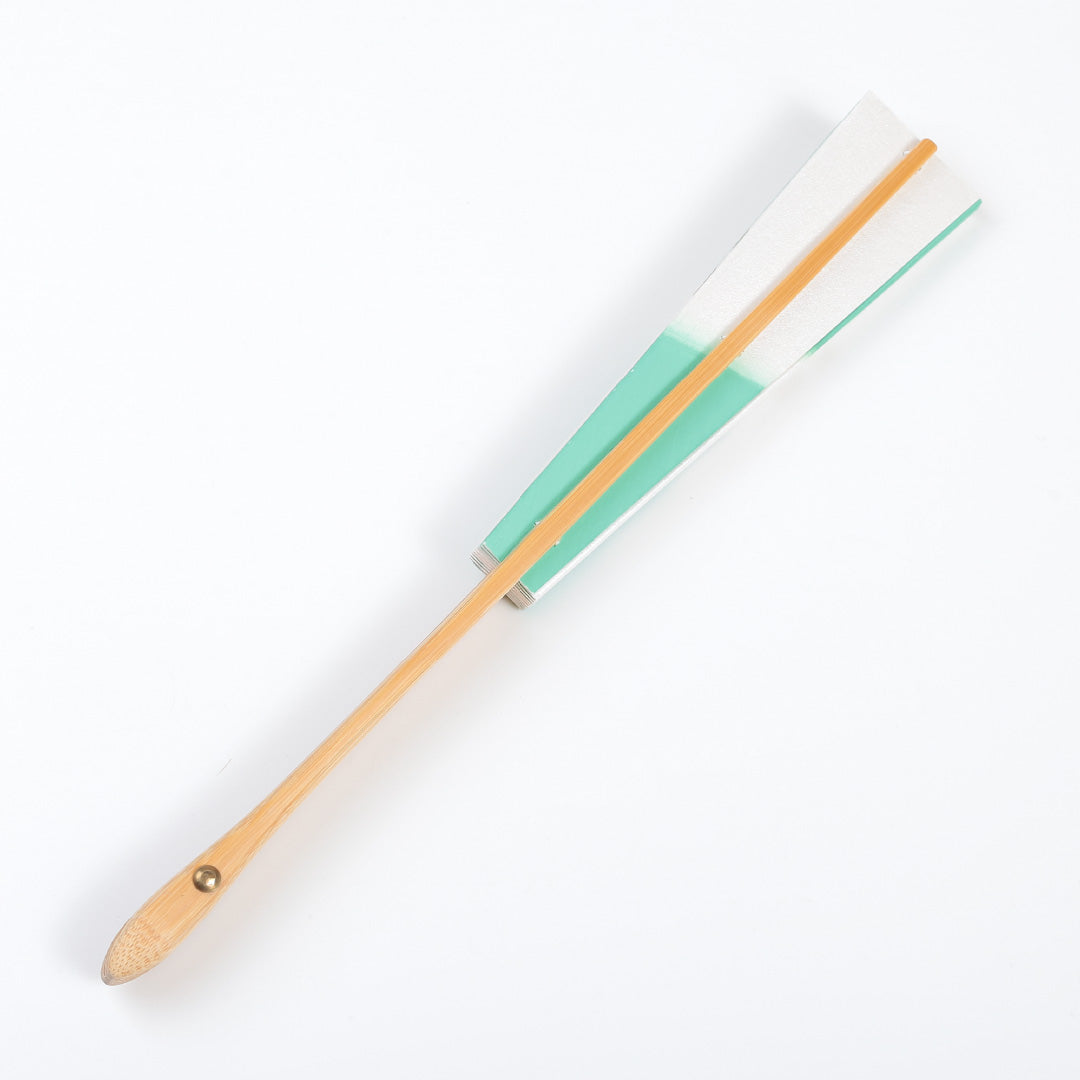 新古品 和装小物 Sランク 竹 舞踊 舞扇子 金箔 和紙 扇子 白系 両面同柄 1221-00066