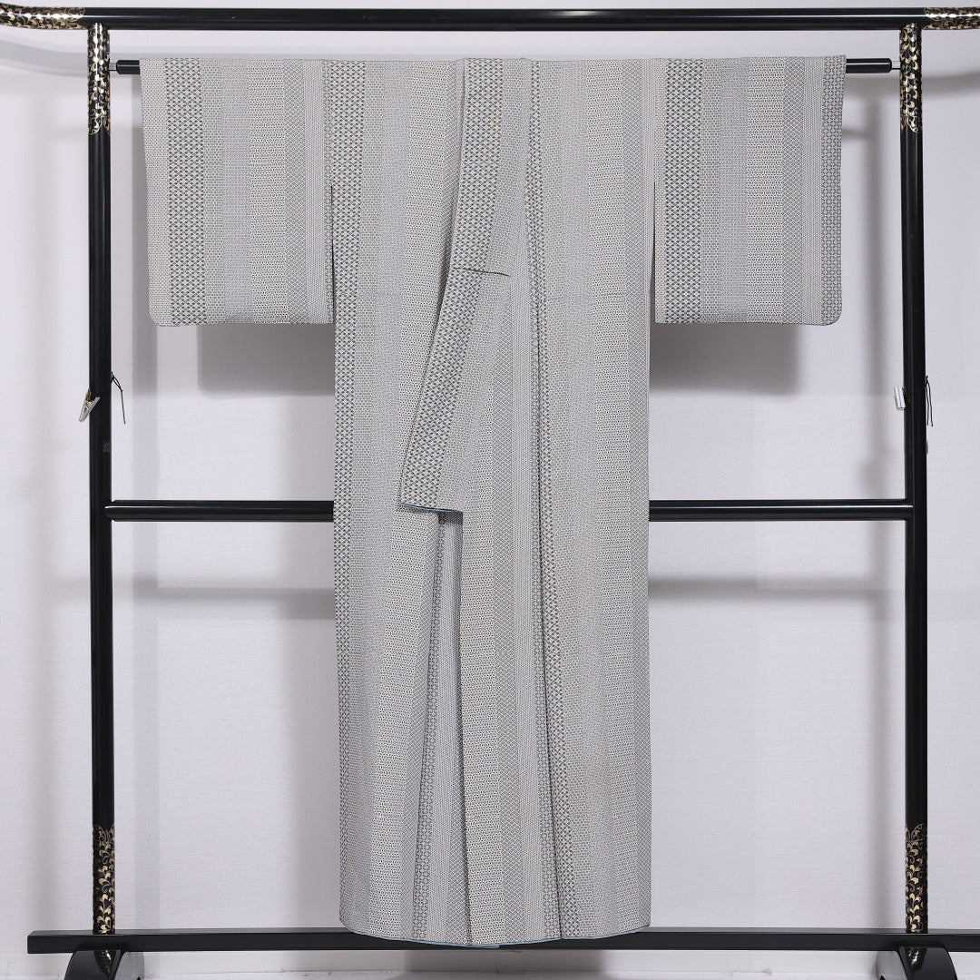 小紋 袷 身丈149cm 裄丈62cm 正絹 Cランク インフォーマル 広衿 XSサイズ グレー系 LP 1221-11742