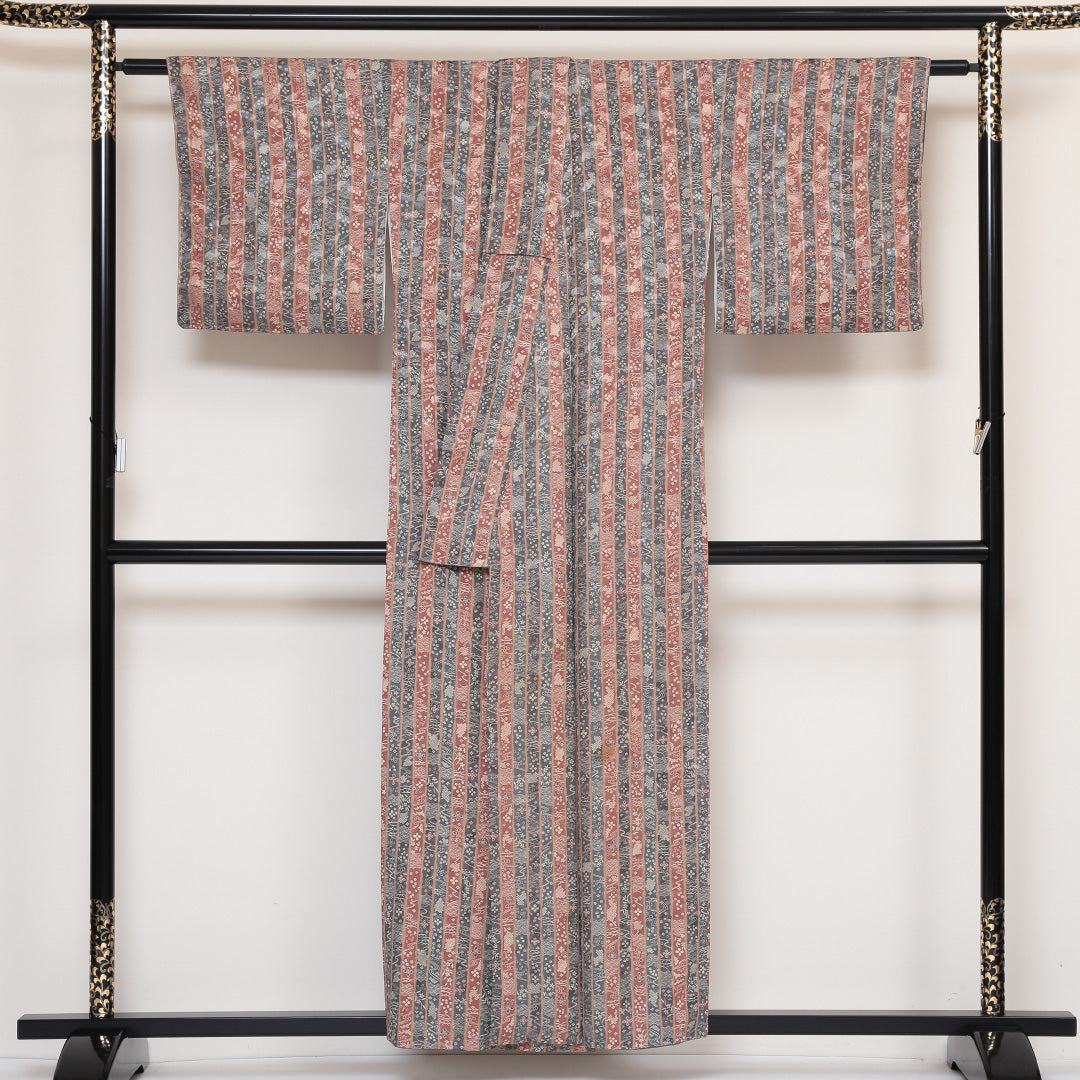 小紋 袷 身丈155cm 裄66cm グラデーション系 古典柄 吉祥文様 お正月 正絹 Aランク 1215-01624-3399
