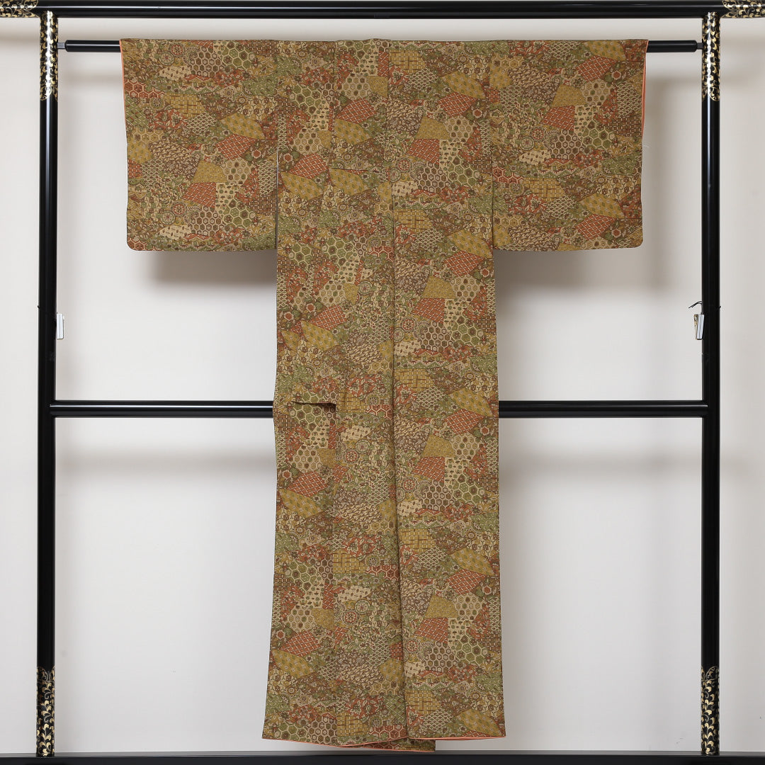 小紋 袷 身丈148cm 裄丈63cm 正絹 Aランク インフォーマル 広衿 XSサイズ 更紗 創作柄 茶系 HP 1221-01611