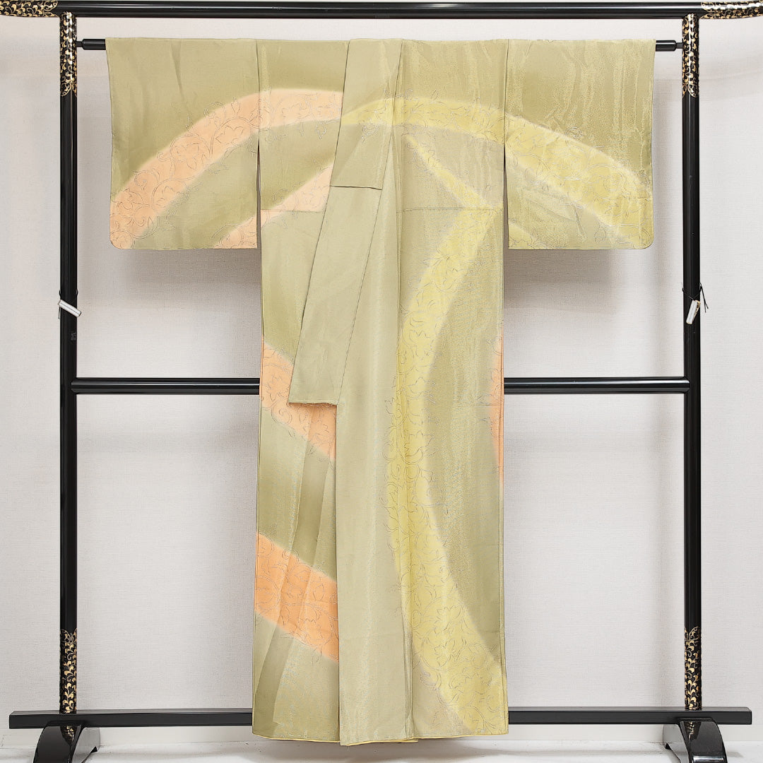 洗える着物 訪問着 袷 身丈155cm 裄丈64cm ポリエステル Aランク 一つ紋 (丸に違い鷹の羽) セミフォーマル 広衿 Mサイズ 創作柄 金系 RP 1217-13982