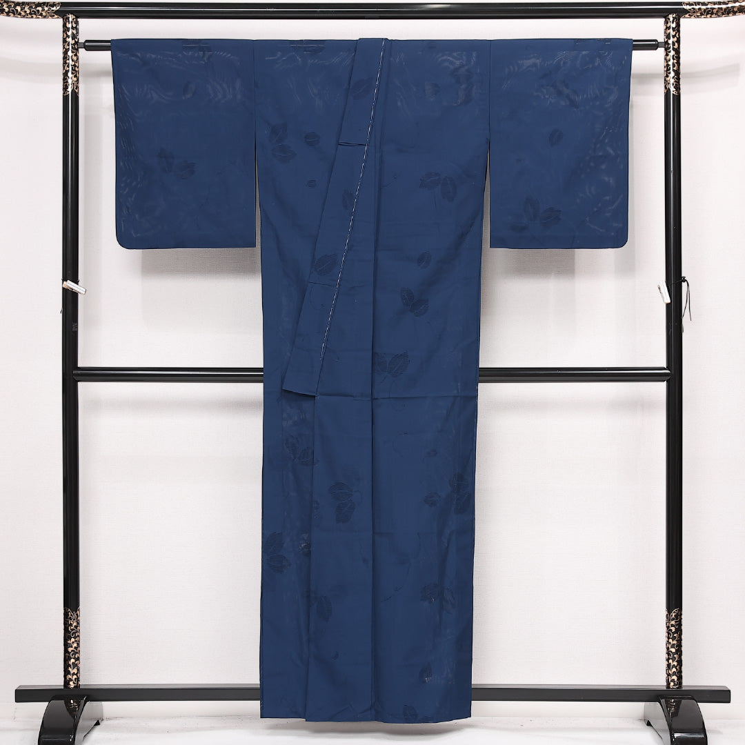 夏物 小紋 紗 身丈157cm 裄丈67cm Sランク 正絹 バチ衿 Mサイズ カジュアル もじり織 蔦 青系 シック 落ち着き 1215-13307