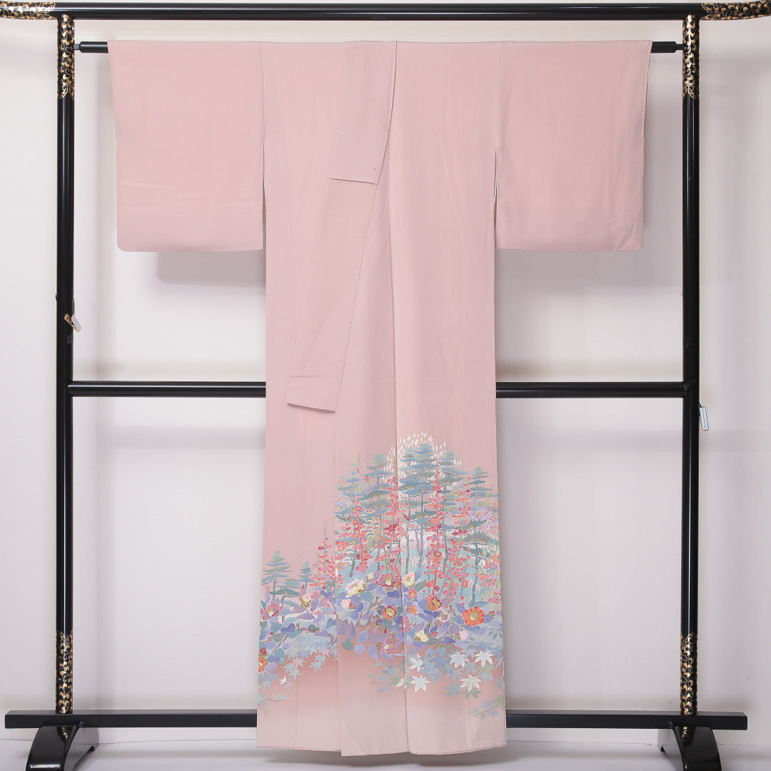 色留袖 袷 身丈158cm 裄65cm 正絹 一つ紋 手描き 椿 松 作家物 丸に剣片喰 乙女色 ピンク系 落款 Cランク 1211-00151