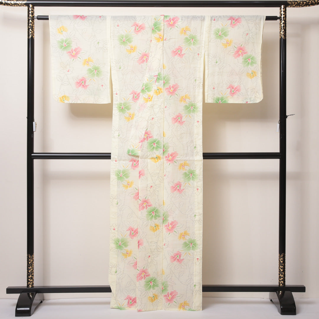 麻の紬 夏物 洗える着物 夏物 身丈163cm 裄丈66cm 麻 Sランク Lサイズ バチ衿 カジュアル 椿 クリーム系 白系 1216-03478