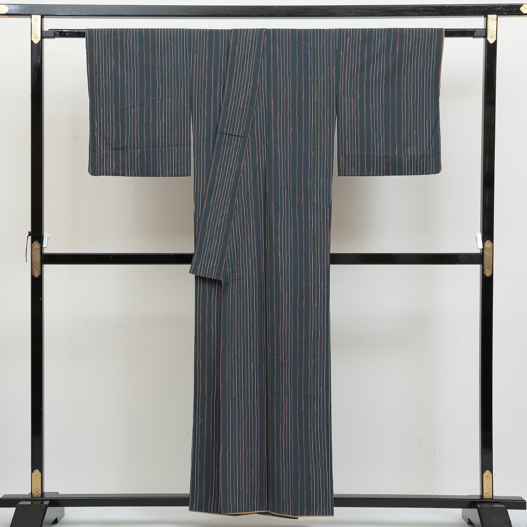 小紋 洗える着物 袷 身丈156cm 裄丈67cm ポリエステル Bランク Mサイズ 広衿 インフォーマル よろけ縞 紺系 緑系 1215-00971