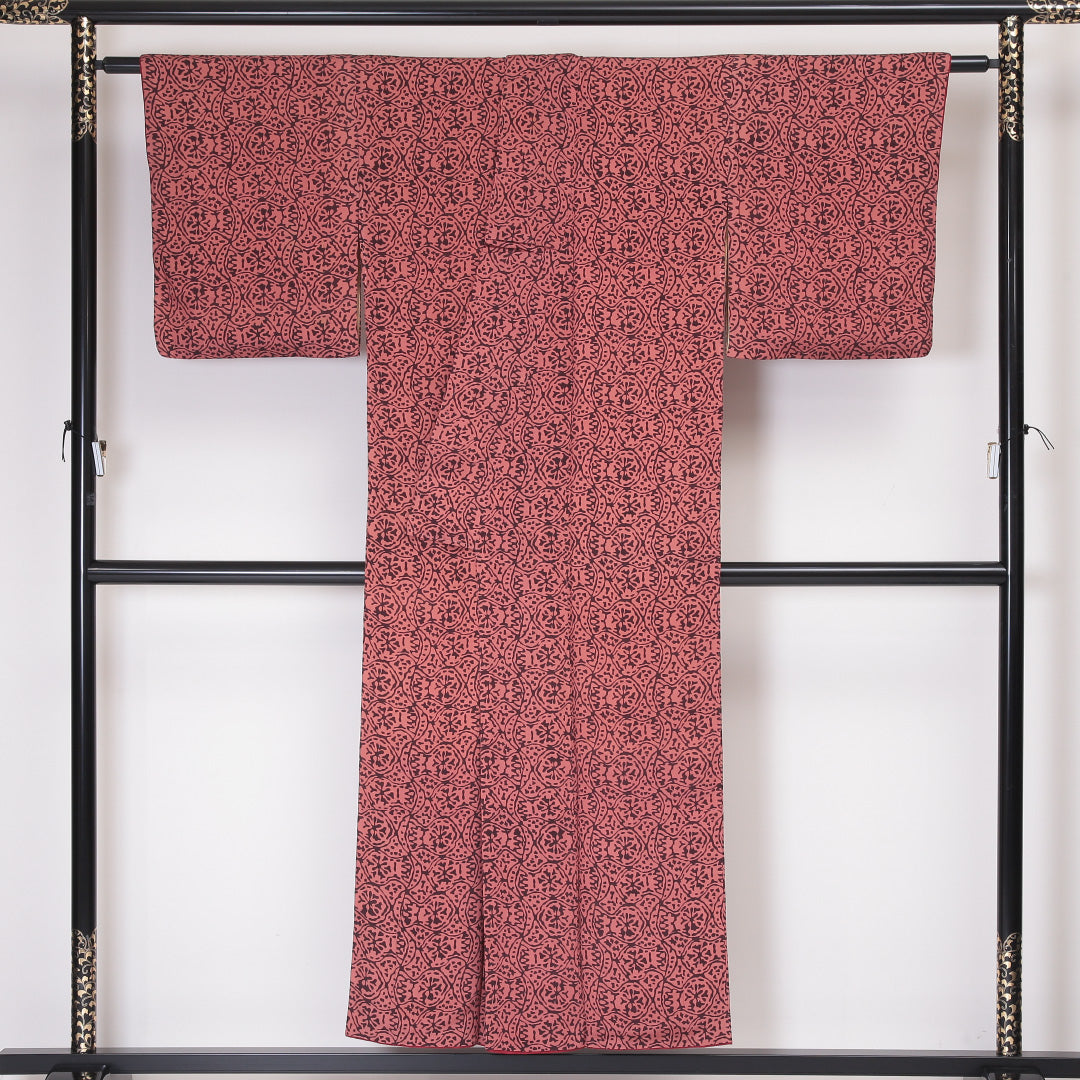 アンティーク 小紋 袷 身丈149cm 裄丈64cm 正絹 Aランク 広衿 XSサイズ 抽象柄 ピンク系 RP 1221-02103