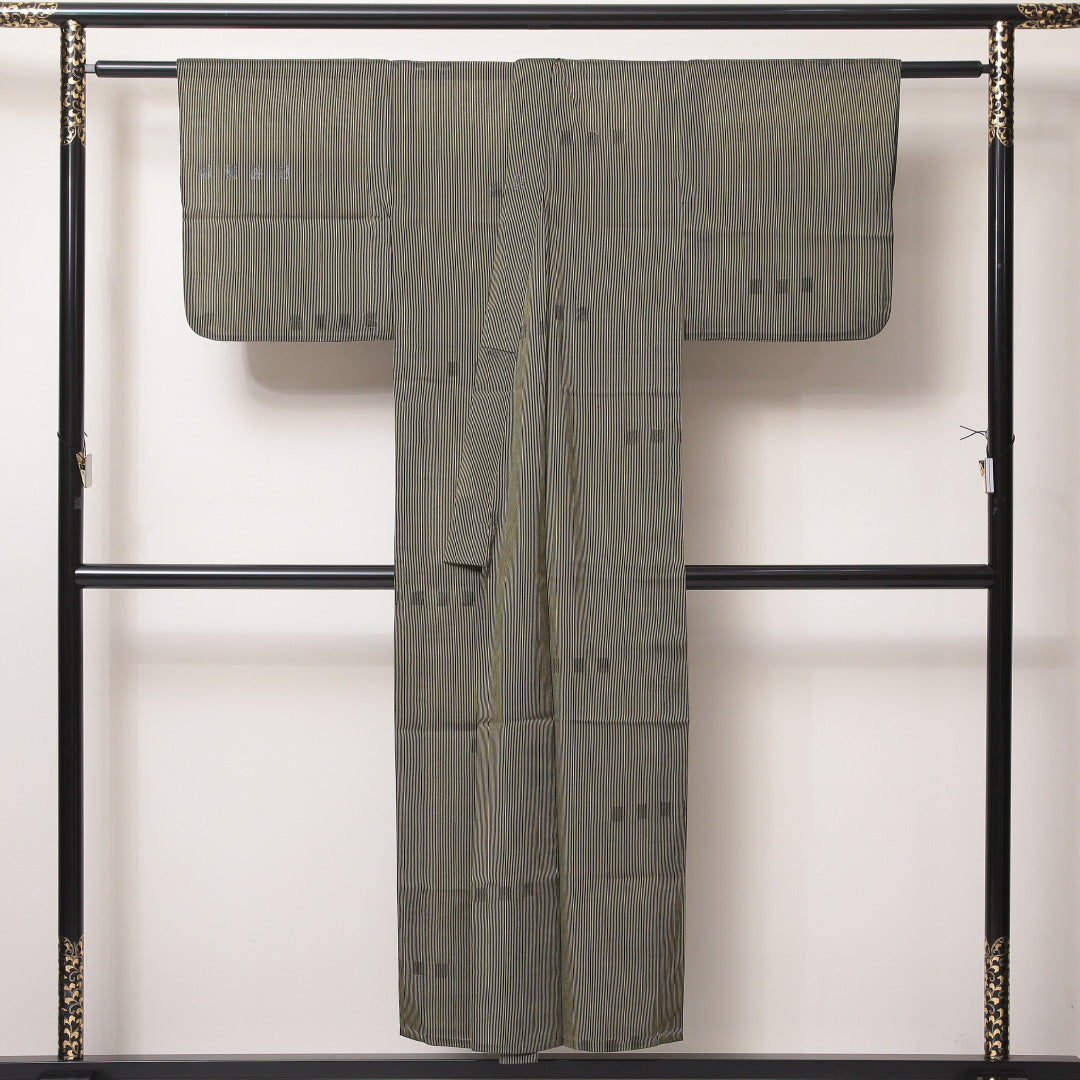 お召 夏物 夏物 身丈146cm 裄丈62cm 正絹 Aランク XSサイズ バチ衿 インフォーマル 縞 緑系 黄系 1265-02175