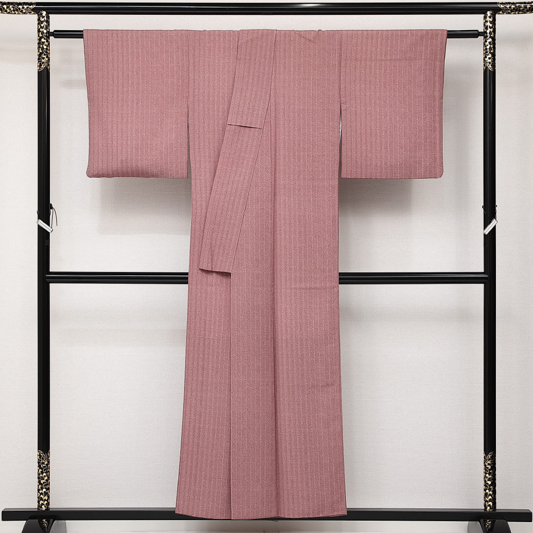 江戸小紋 袷 洗える着物 鮫 身丈151cm 裄丈62cm Sランク ポリエステル 広衿 Sサイズ インフォーマル 縞 極鮫 上品 芸術的 ピンク系 紫系 1262-14208