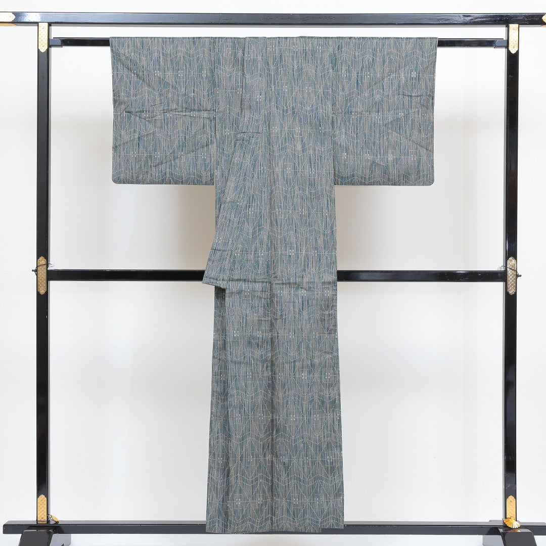 紬 袷 身丈152cm 裄丈63cm 正絹 Aランク Sサイズ バチ衿 カジュアル 幾何学柄 グレー系 多色系 1216-00468